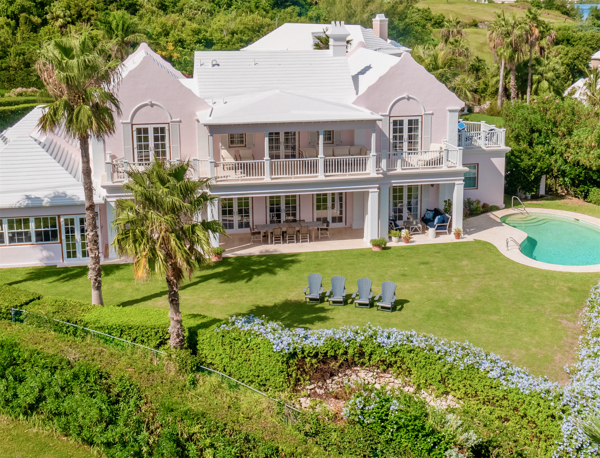 4. Single Family for Sale at Harbour Breeze In Tucker's Town Harbour Breeze In Tucker's Town, 19 Shell Point Road,Bermuda – Sinclair Realty